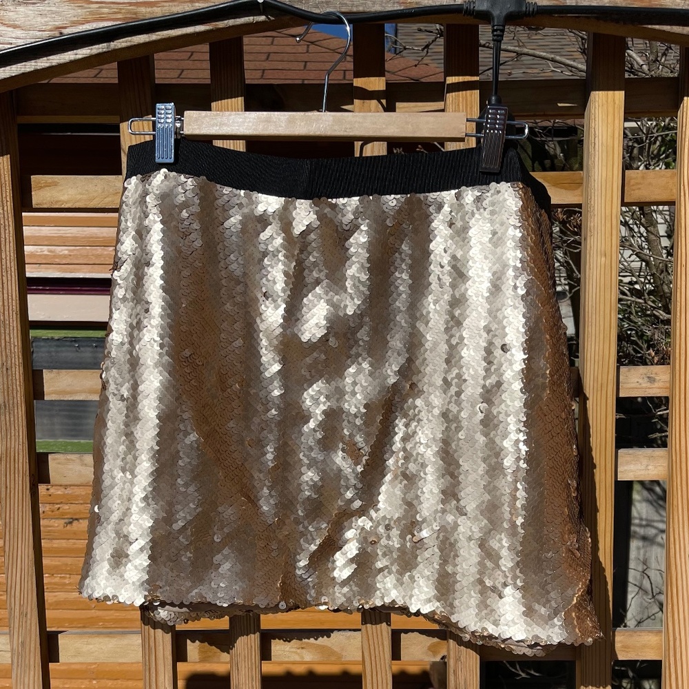 Gold sequin DKNY mini skirt NWT